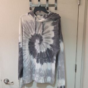 Old Navy Men's Black and White Tie-Dye Hoodie
